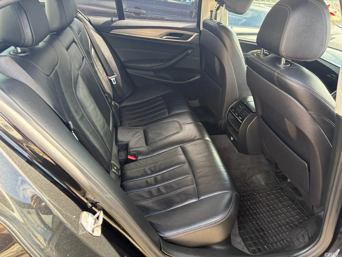 BMW 5-Series Saloon, Petrol Plug-in Hybrid, 2019, Black