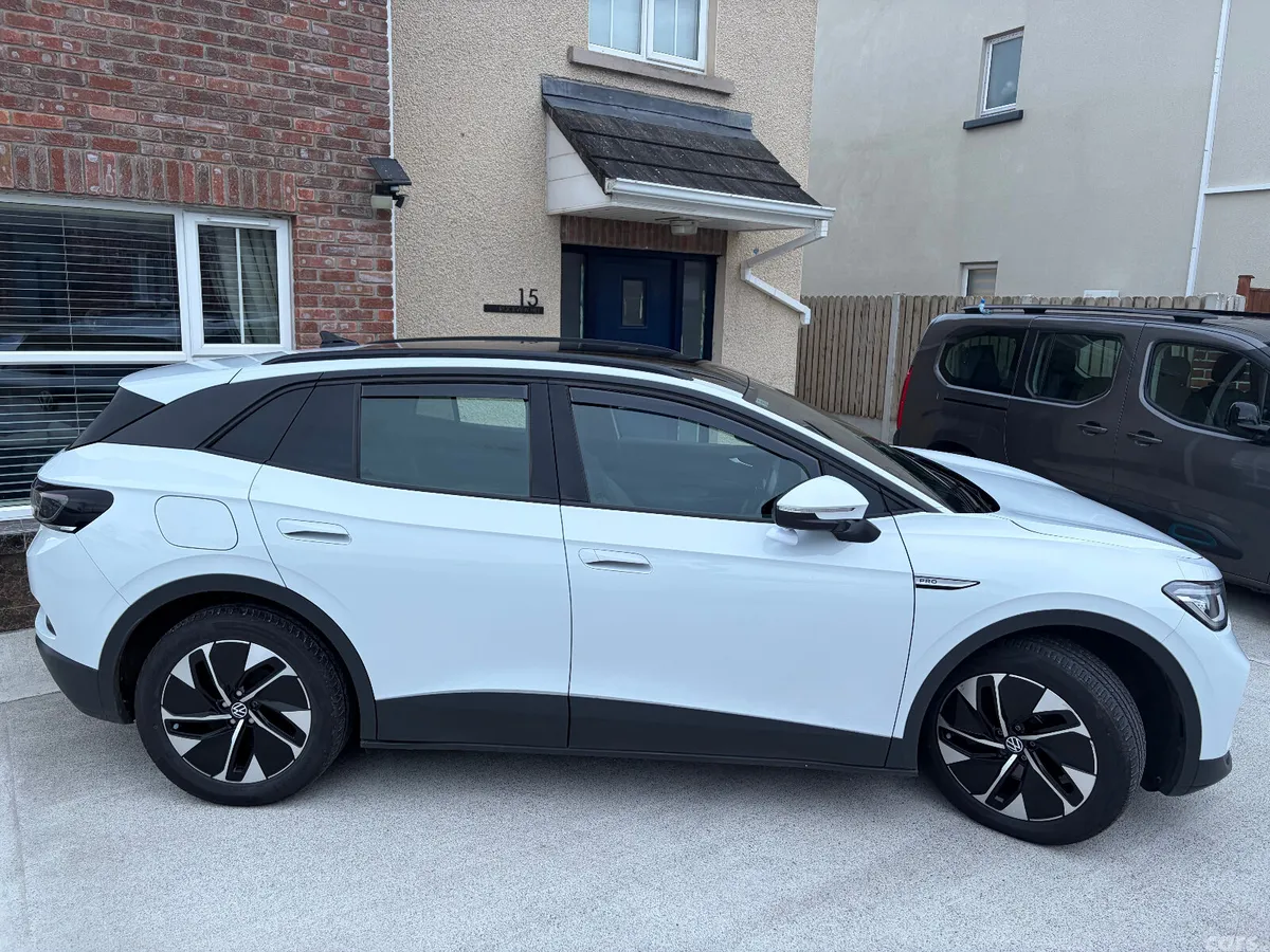 Volkswagen ID.4 Estate, Electric, 2022, White