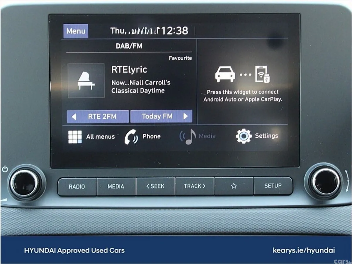Hyundai KONA MPV, Petrol, 2023, White