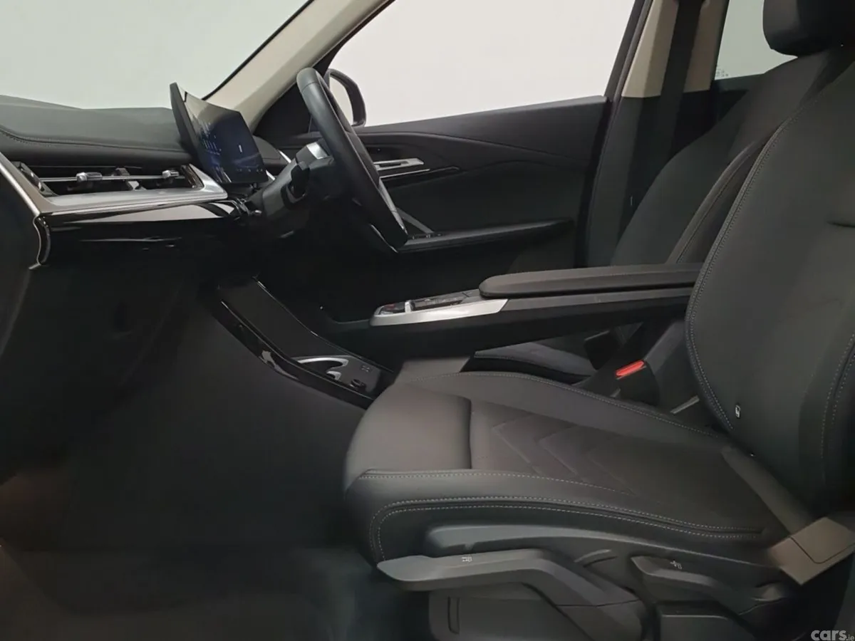 BMW iX1 SUV, Electric, 2026, Green