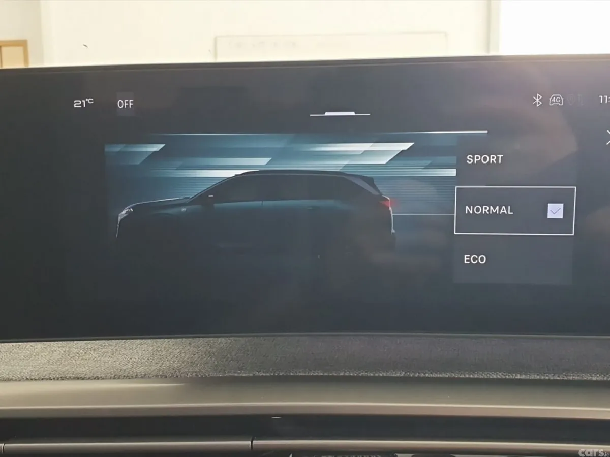 Peugeot 5008 SUV, Electric, 2026, Grey