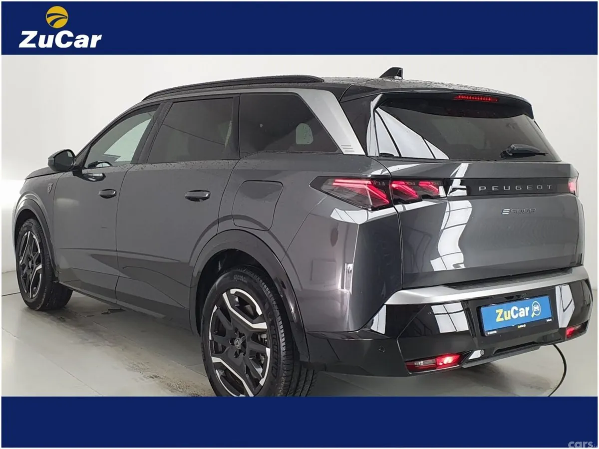Peugeot 5008 SUV, Electric, 2026, Grey