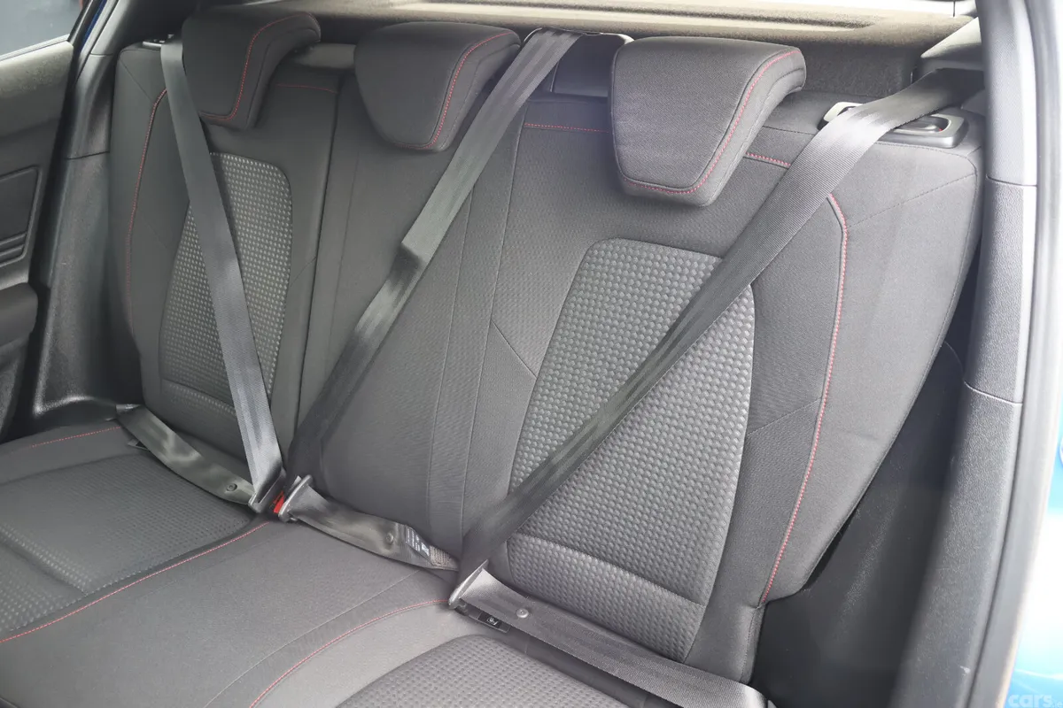 Ford Focus Hatchback, Diesel, 2020, Blue
