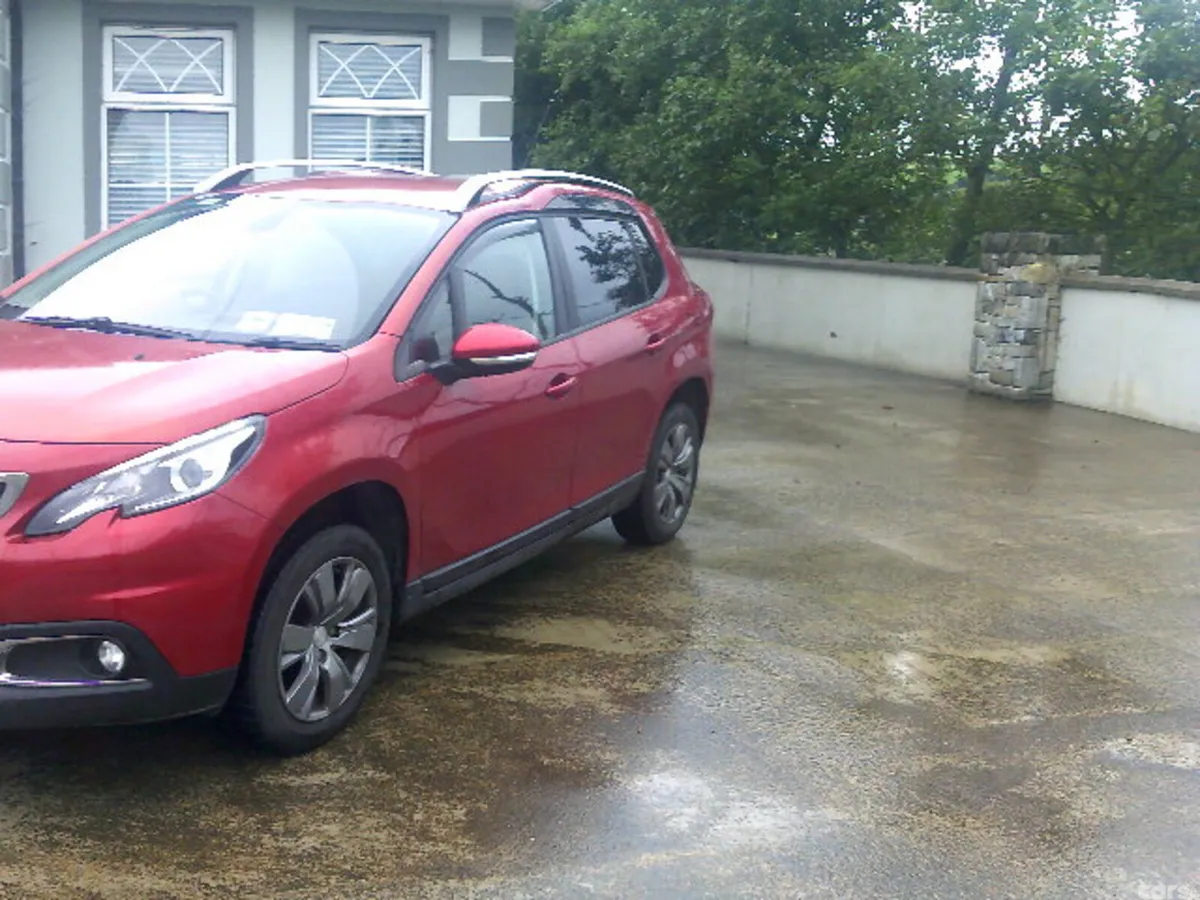 Peugeot 2008 Estate, Petrol, 2018, Red