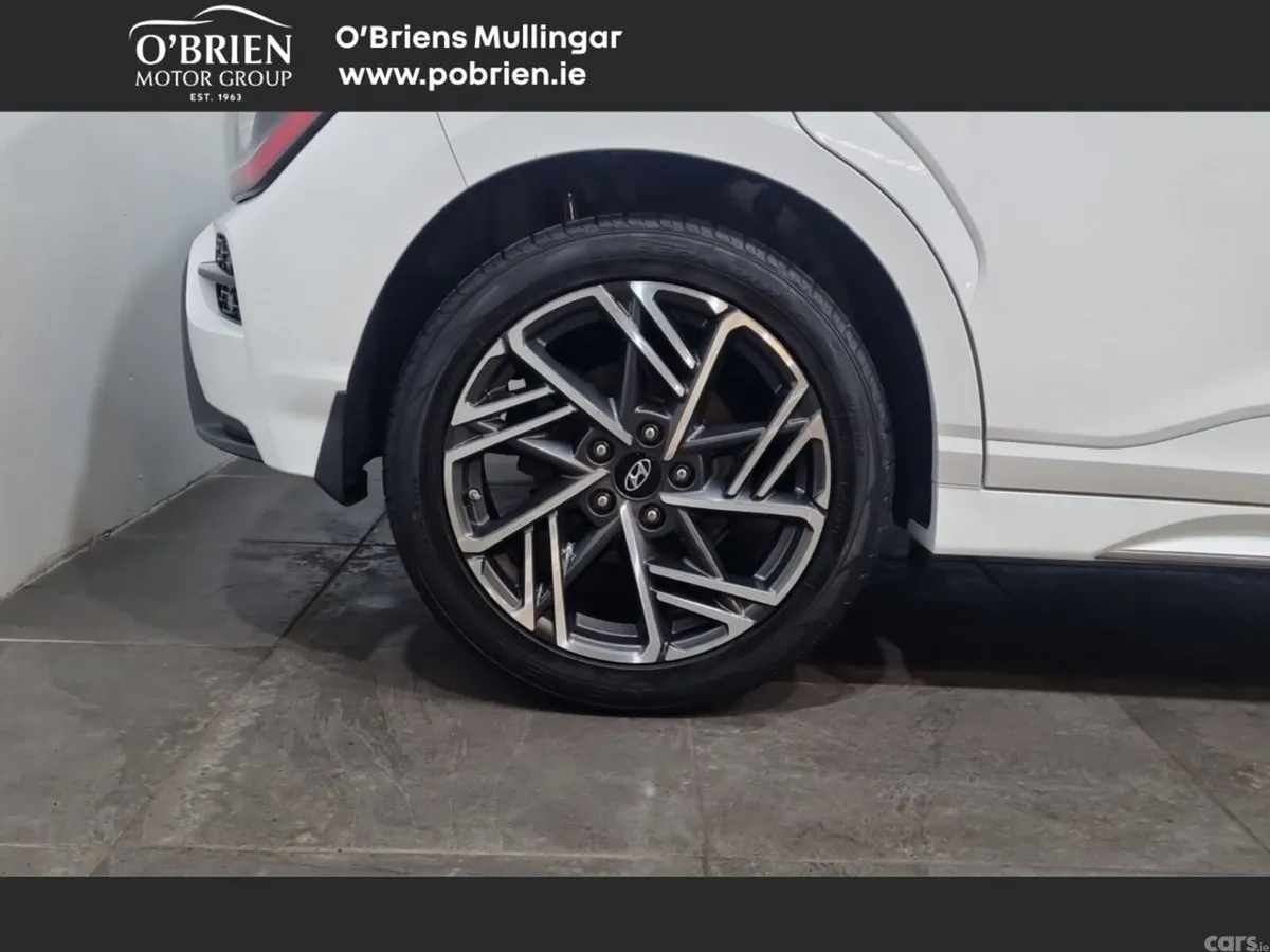 Hyundai KONA MPV, Petrol, 2022, White