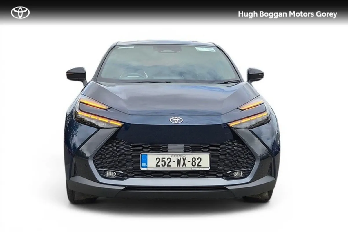 Toyota C-HR SUV, Petrol Hybrid, 2025, Blue