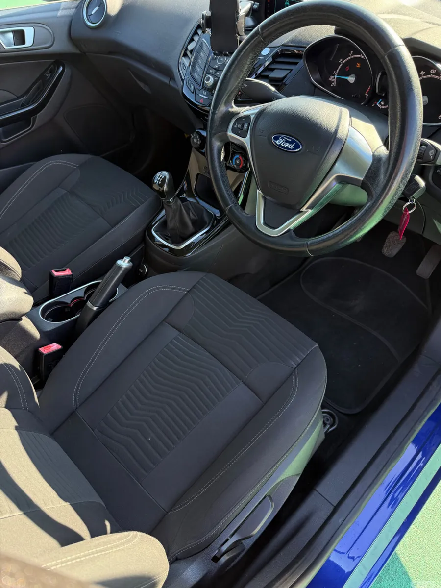 Ford Fiesta Hatchback, Petrol, 2015, Blue