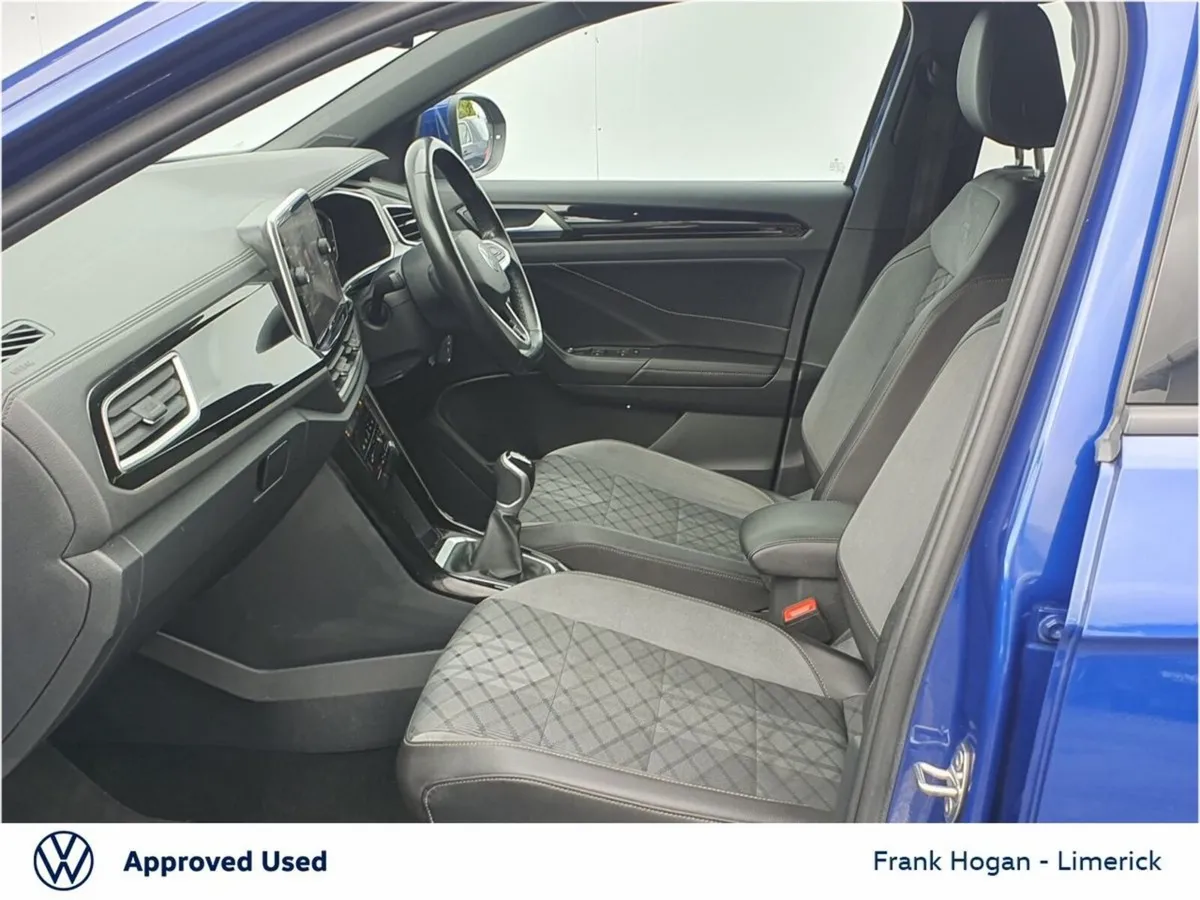 Volkswagen T-Roc SUV, Diesel, 2024, Blue