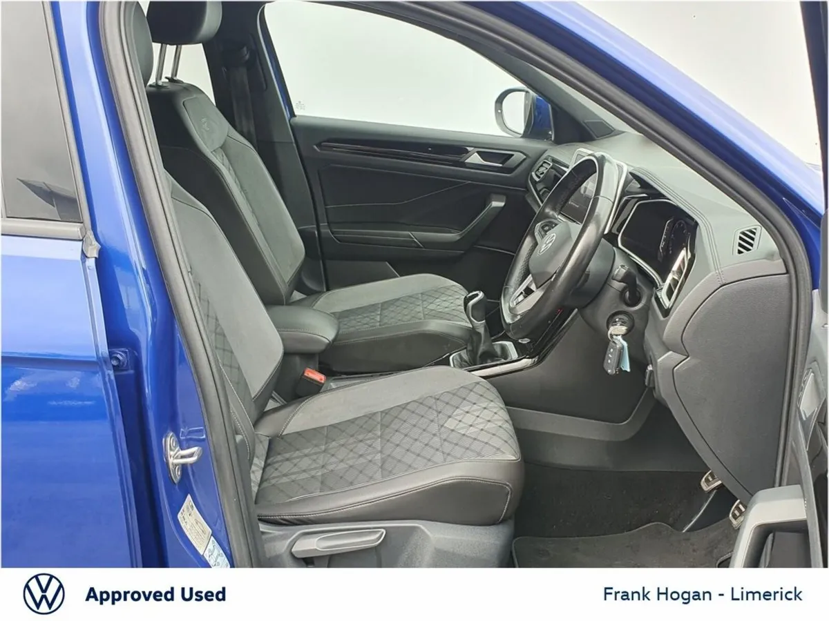 Volkswagen T-Roc SUV, Diesel, 2024, Blue