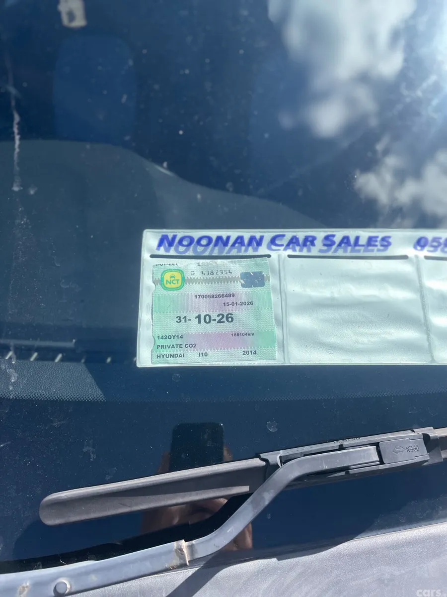Hyundai i10 Hatchback, Petrol, 2014, White