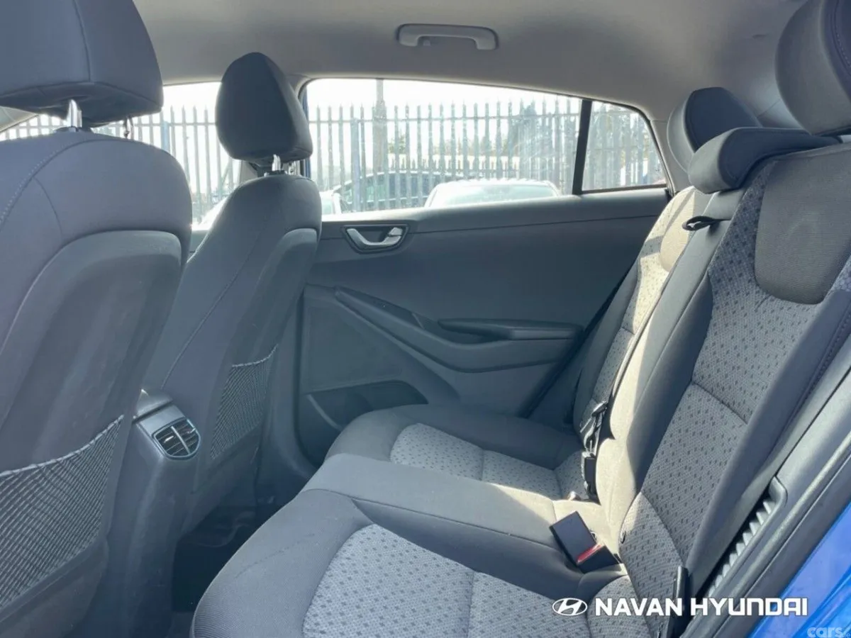 Hyundai IONIQ Hatchback, Petrol Plug-in Hybrid, 2018, Blue
