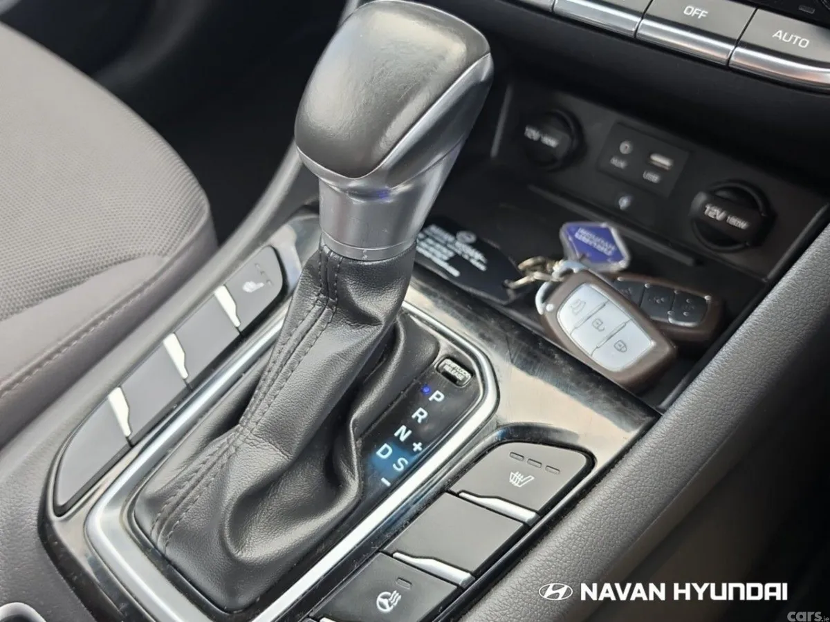 Hyundai IONIQ Hatchback, Petrol Plug-in Hybrid, 2018, Blue