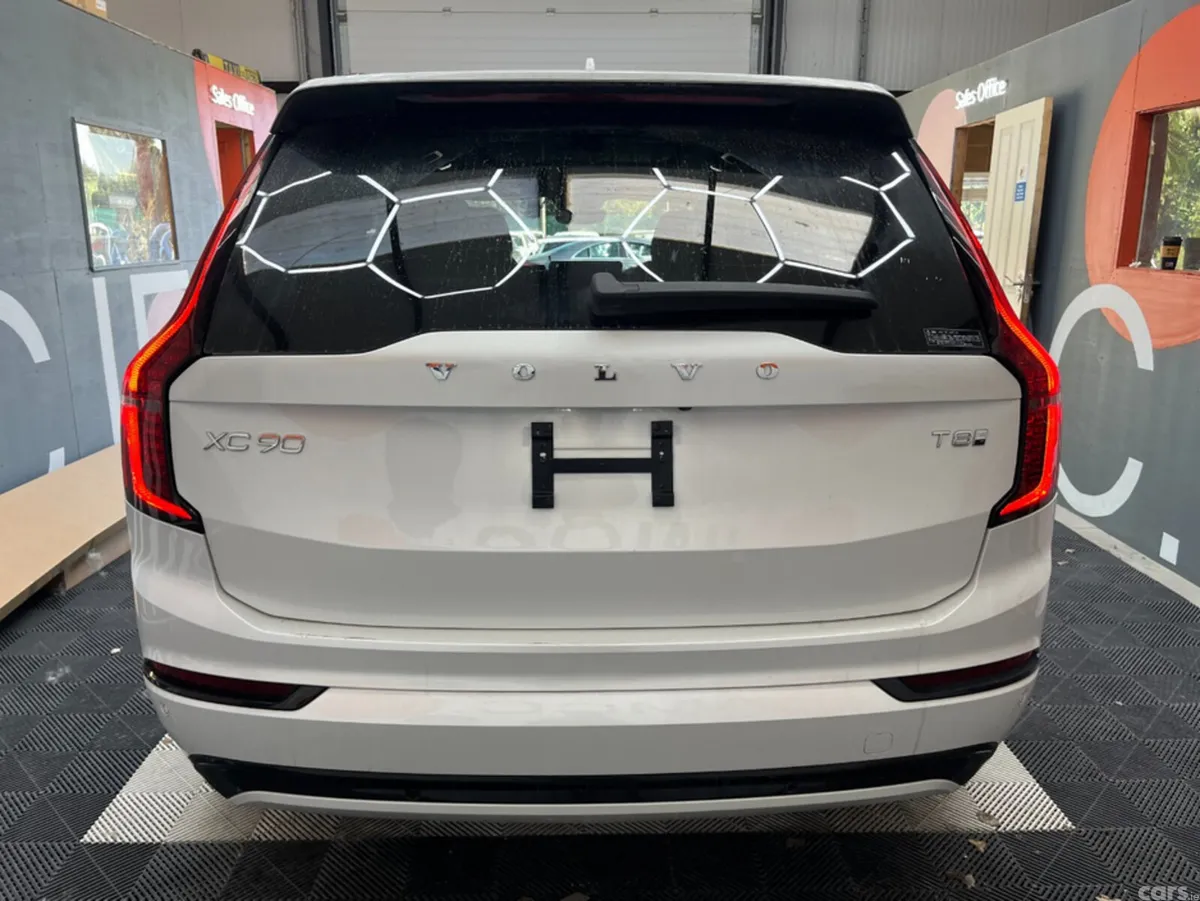 Volvo XC90 SUV, Petrol Plug-in Hybrid, 2025, White