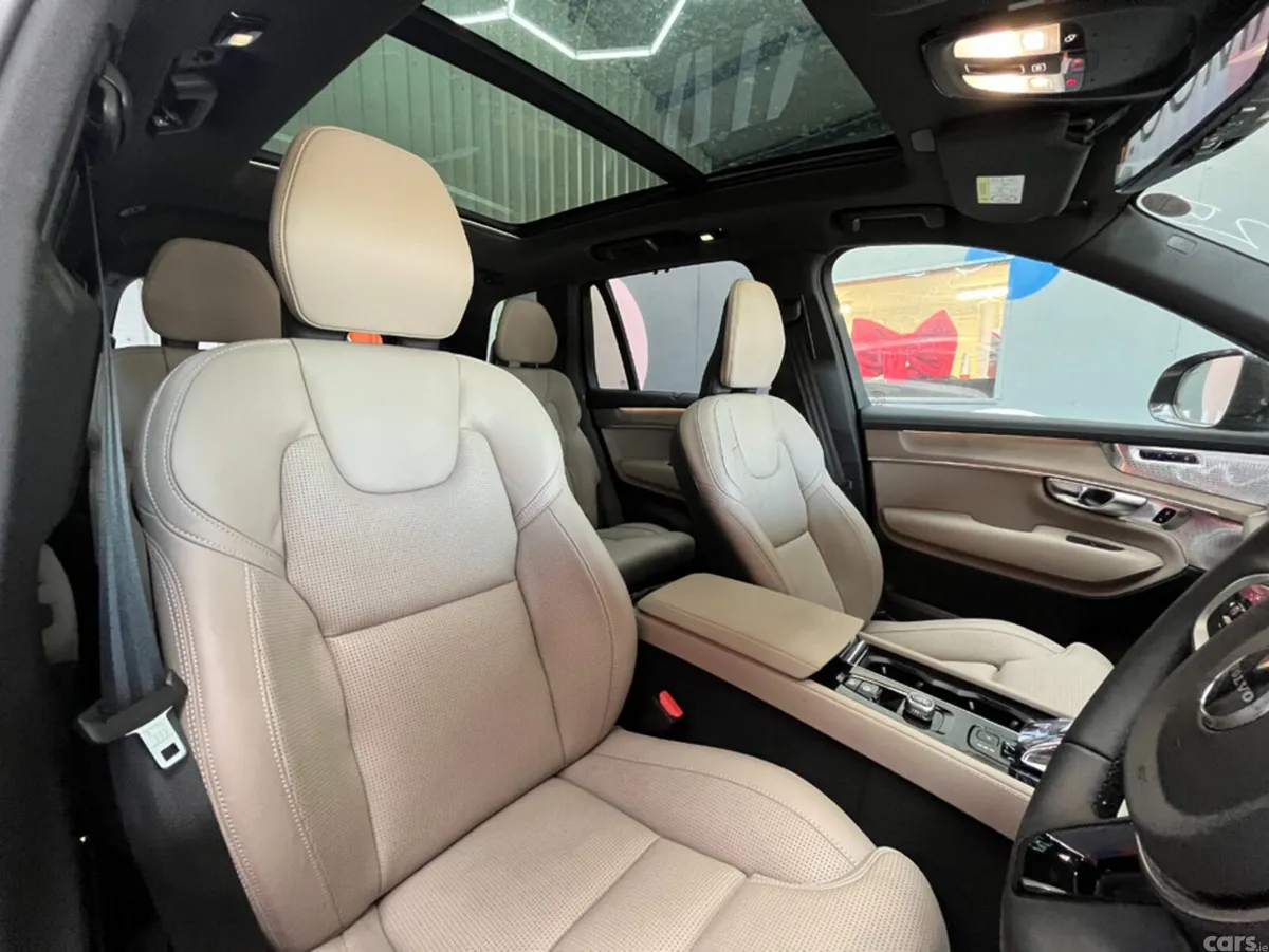 Volvo XC90 SUV, Petrol Plug-in Hybrid, 2025, Grey