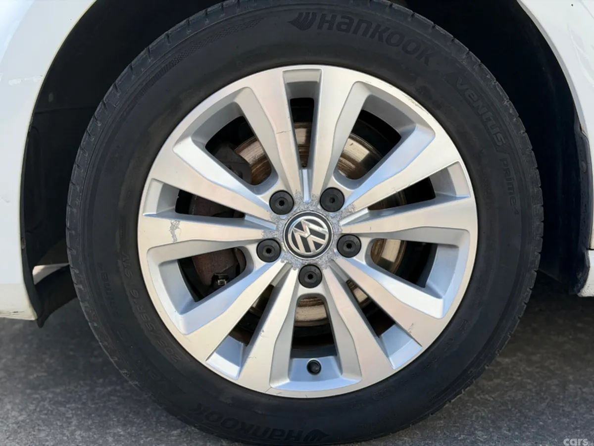 Volkswagen Golf Hatchback, Petrol, 2015, White