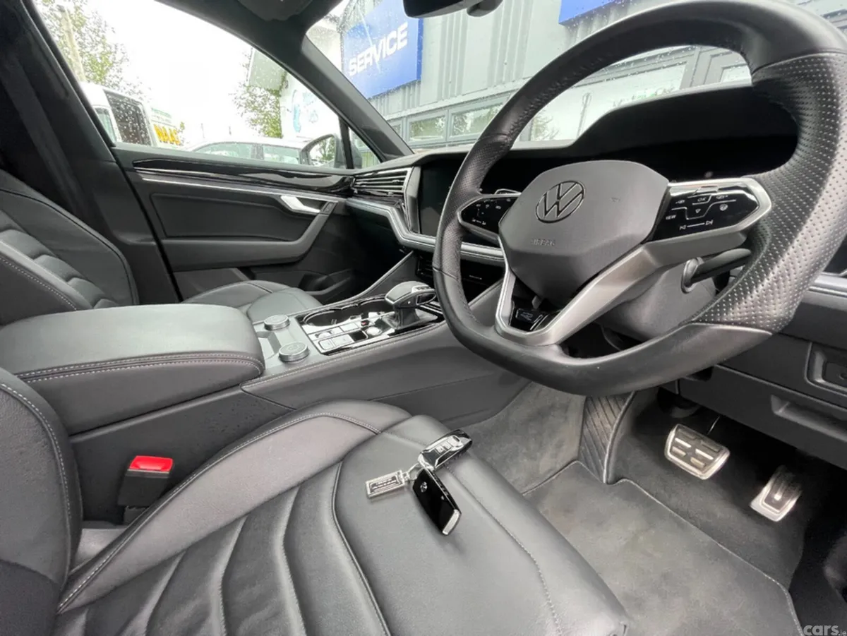 Volkswagen Touareg SUV, Diesel, 2024, Grey
