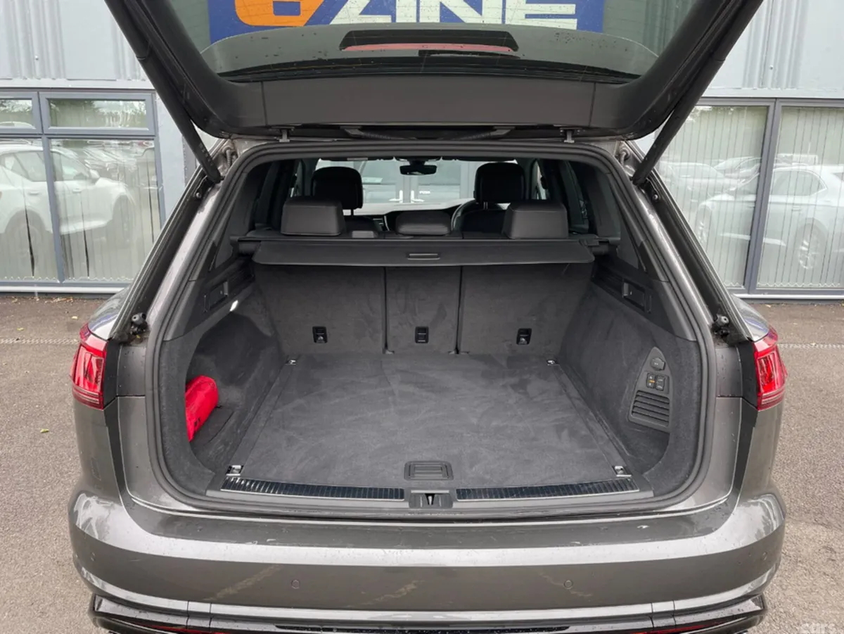 Volkswagen Touareg SUV, Diesel, 2024, Grey