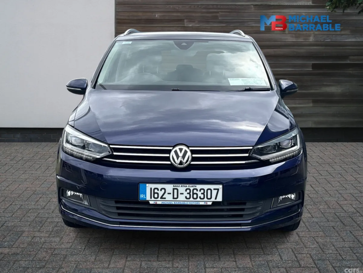 Volkswagen Touran MPV, Petrol, 2016, Blue