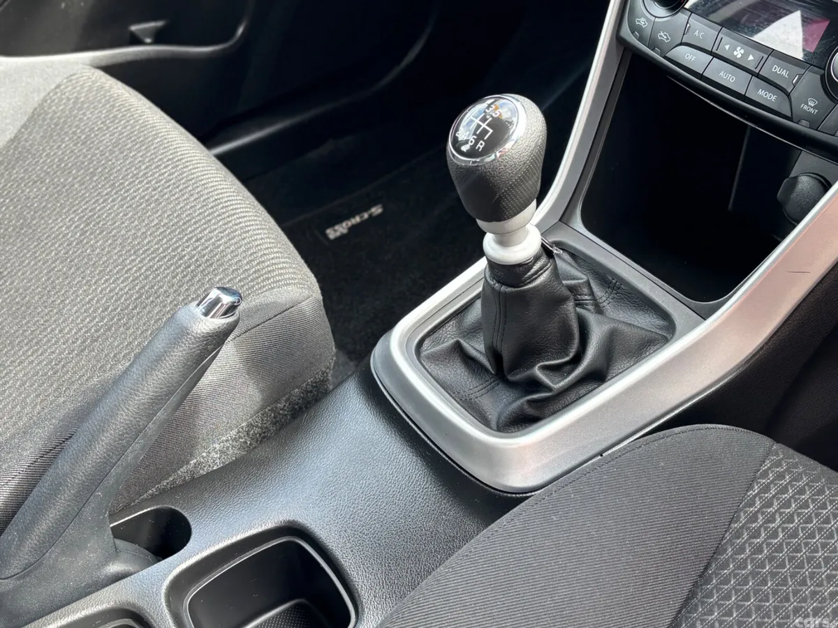 Suzuki SX4 SUV, Petrol, 2021, White