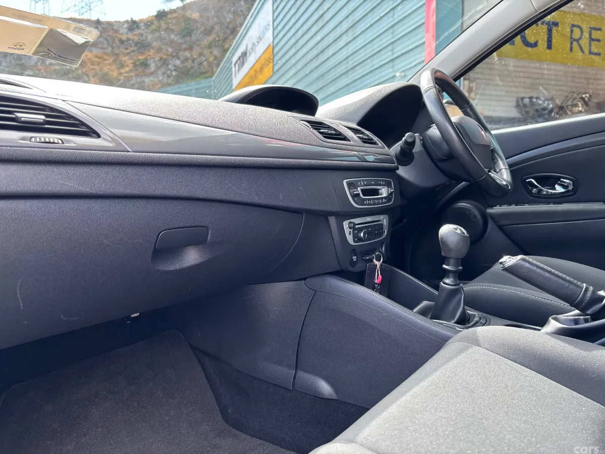 Renault Megane Hatchback, Diesel, 2016, Silver