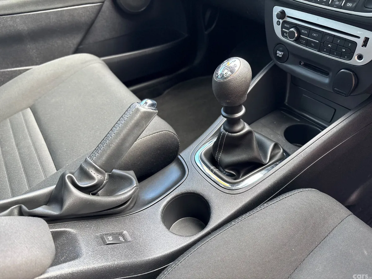 Renault Megane Hatchback, Diesel, 2016, Silver