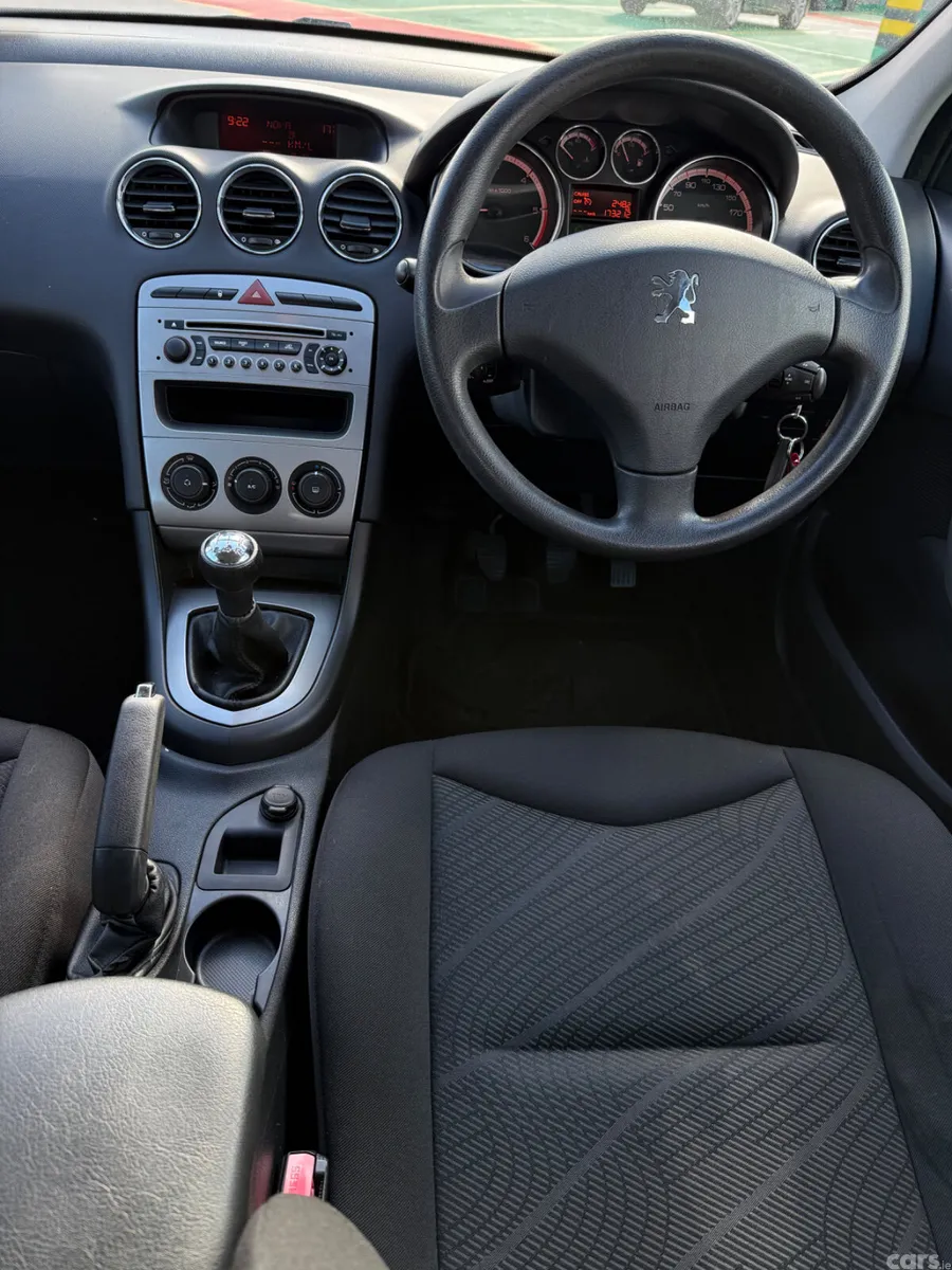 Peugeot 308 Hatchback, Diesel, 2010, Grey