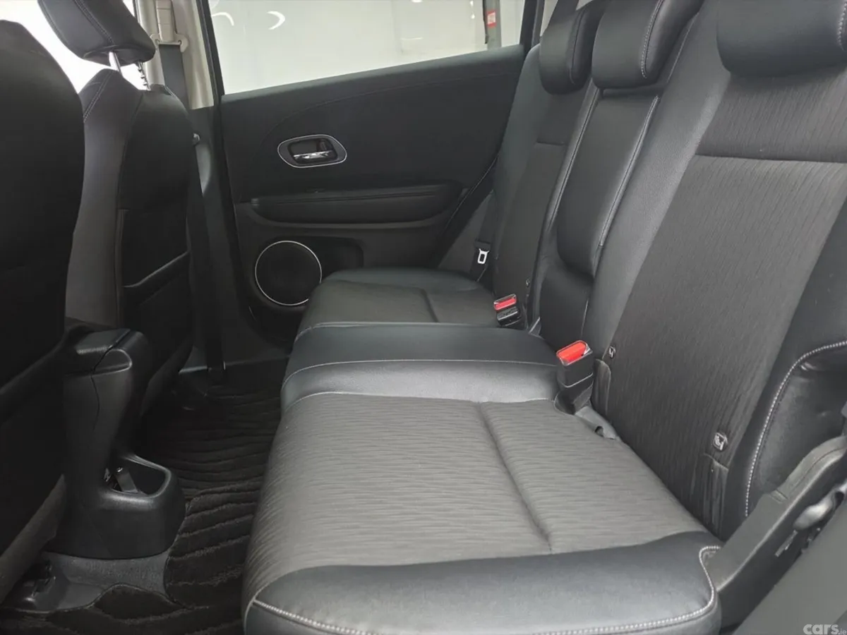 Honda Vezel SUV, Petrol Hybrid, 2019, Blue