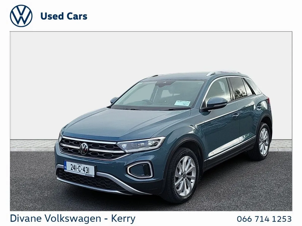 Volkswagen T-Roc SUV, Petrol, 2024, Blue