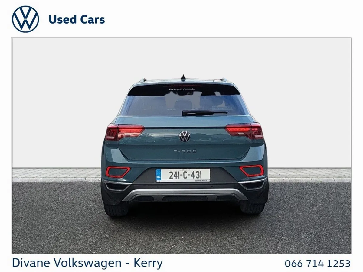 Volkswagen T-Roc SUV, Petrol, 2024, Blue