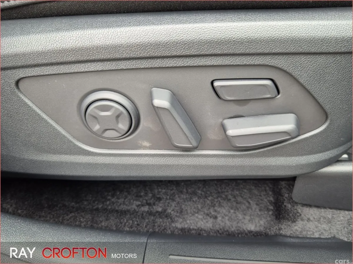 Kia Sorento SUV, Petrol Plug-in Hybrid, 2026, Grey
