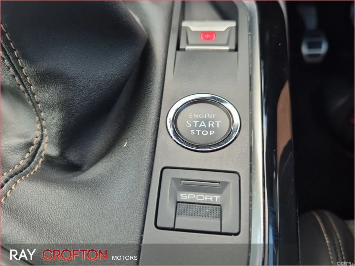 Peugeot 3008 MPV, Diesel, 2019, Red