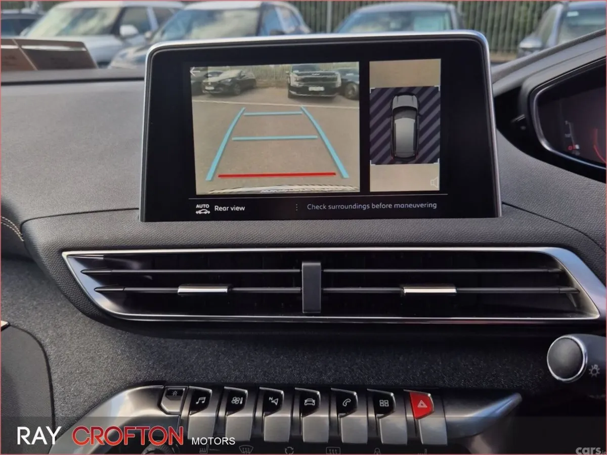 Peugeot 3008 MPV, Diesel, 2019, Red