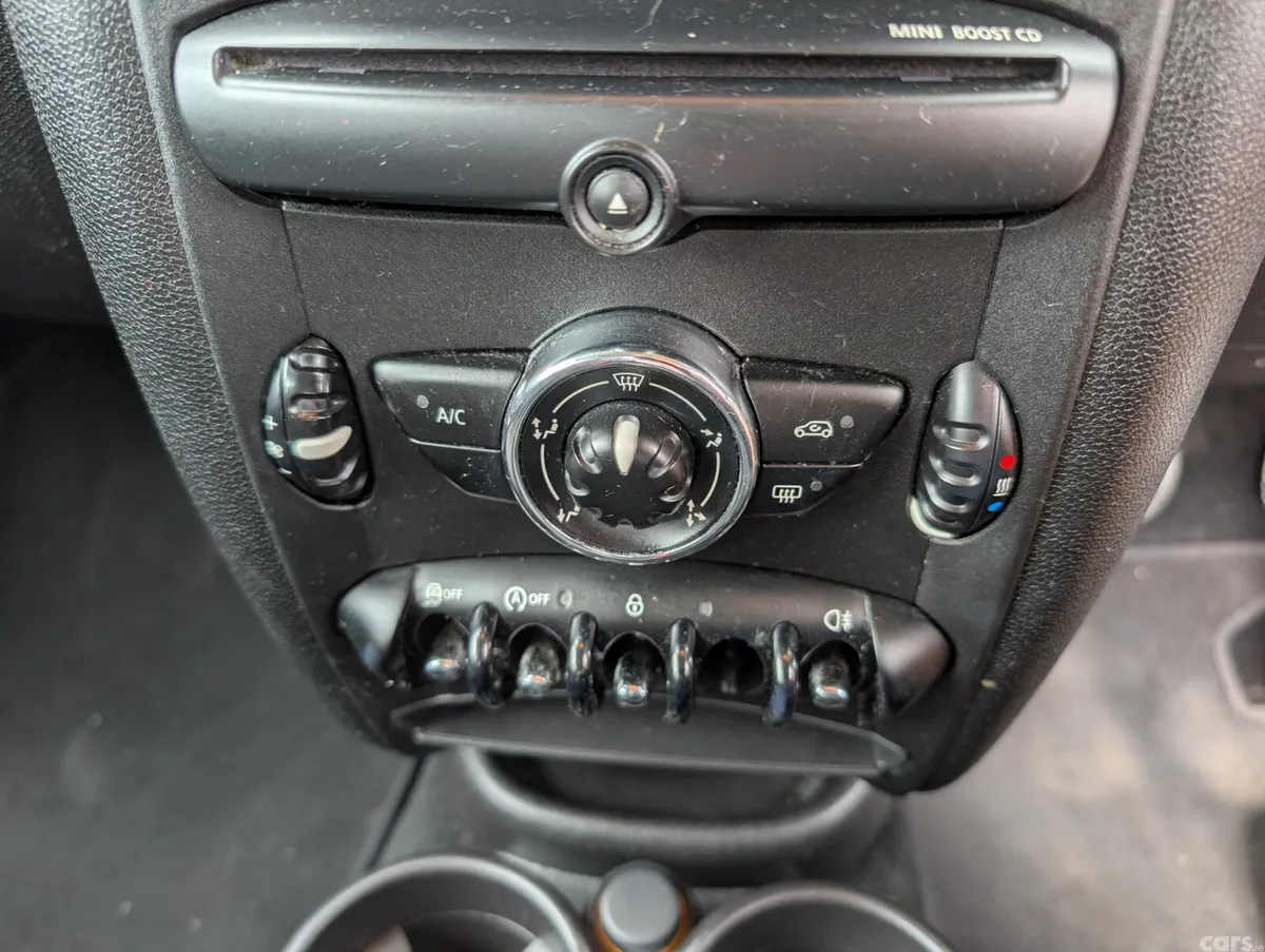 Mini One Estate/Jeep, Diesel, 2015, Black