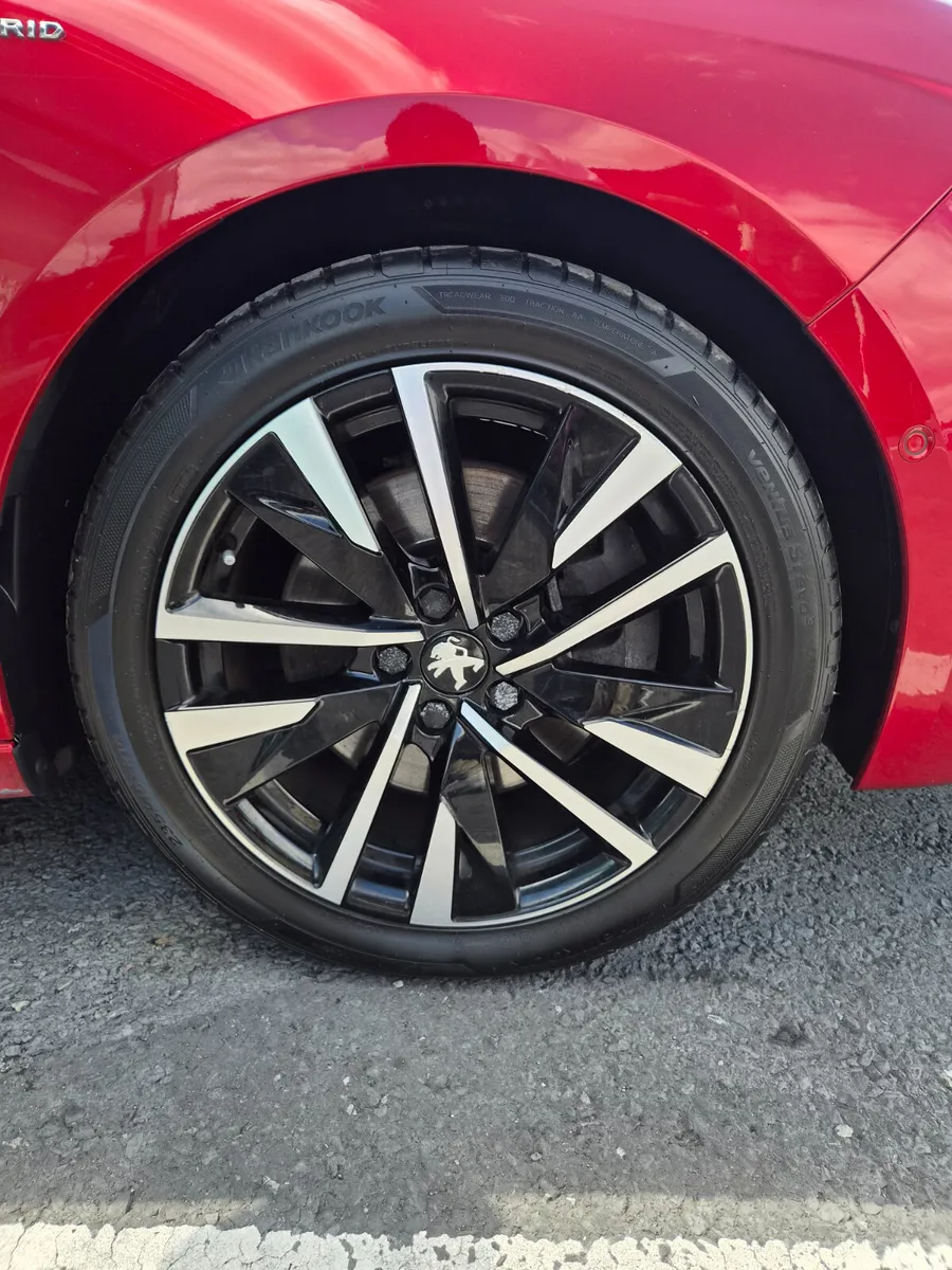 Peugeot 508 Estate/Jeep, Petrol Plug-in Hybrid, 2022, Red