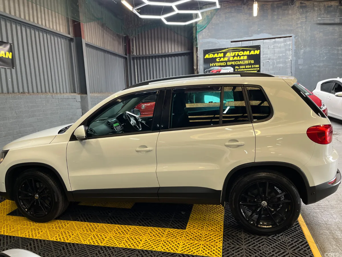 Volkswagen Tiguan SUV, Diesel, 2014, White