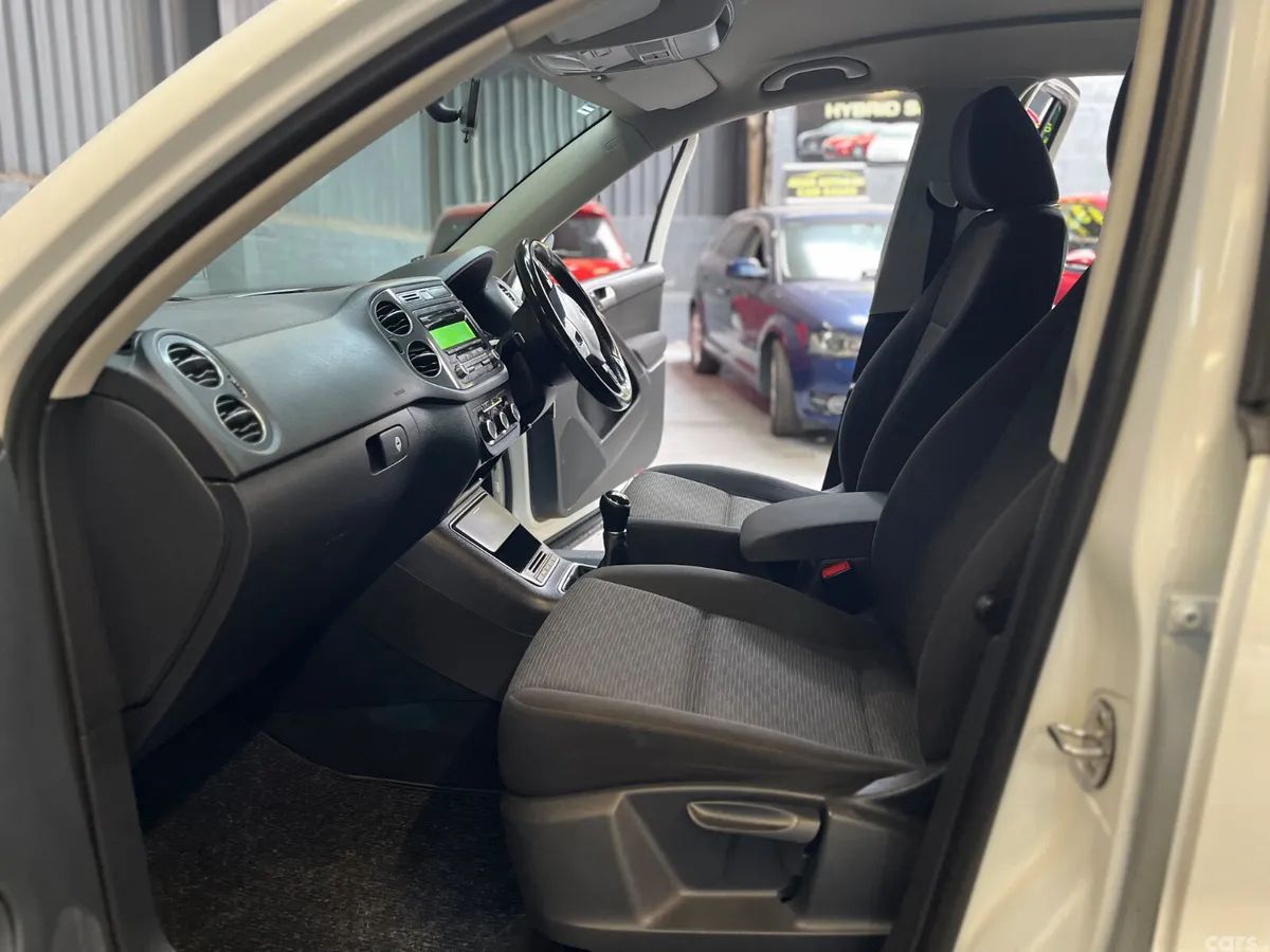 Volkswagen Tiguan SUV, Diesel, 2014, White