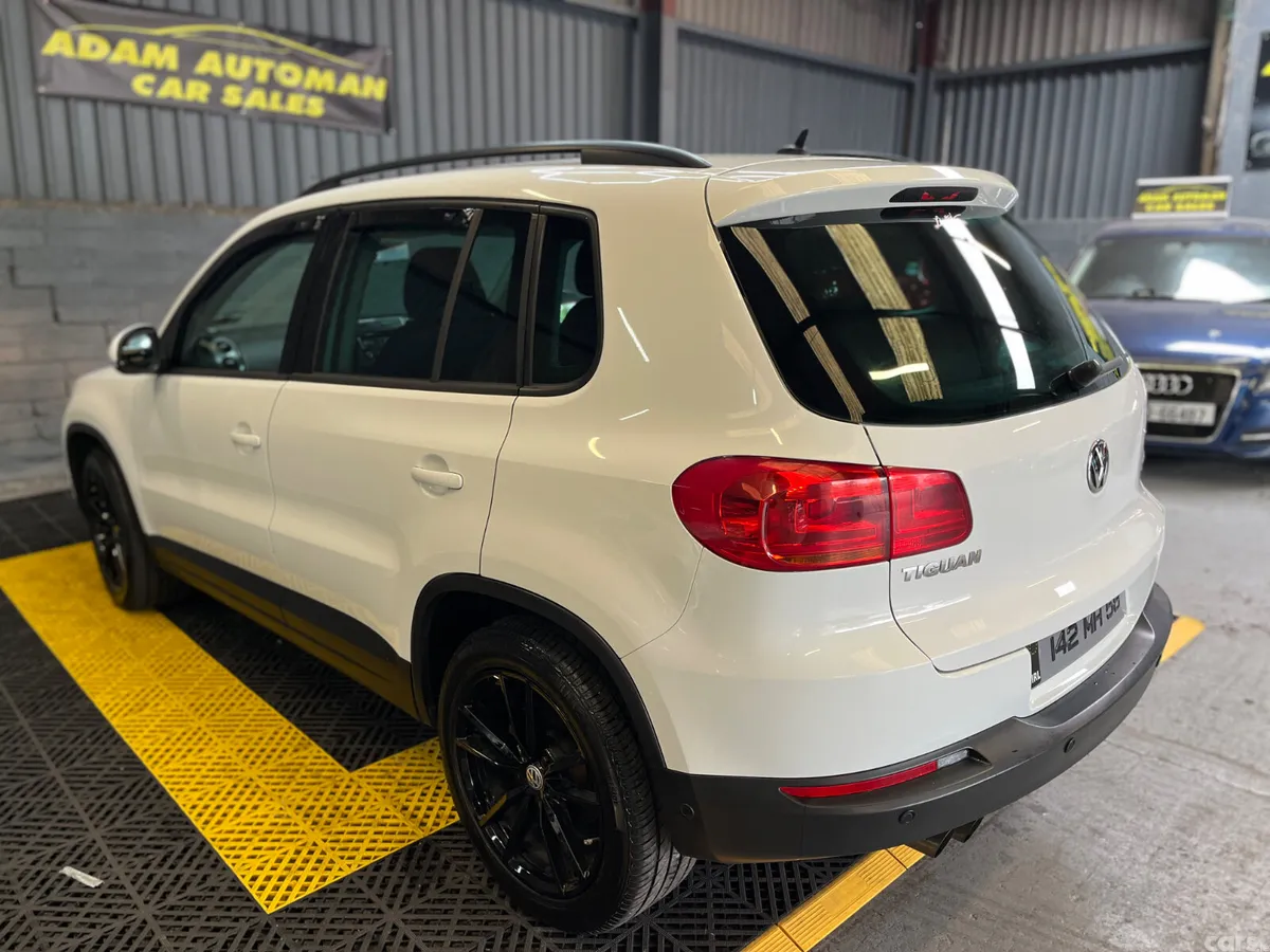 Volkswagen Tiguan SUV, Diesel, 2014, White