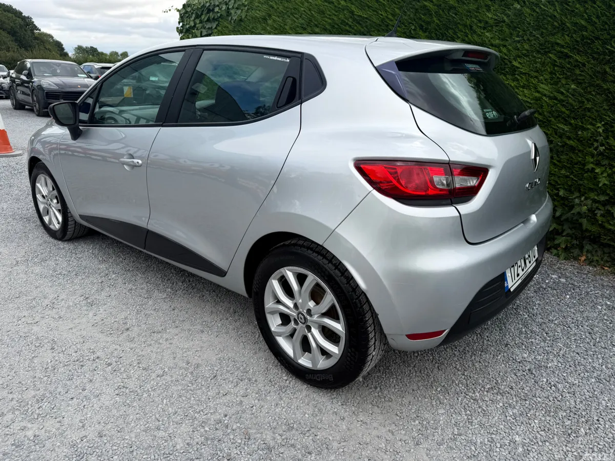 Renault Clio Hatchback, Diesel, 2017, Silver