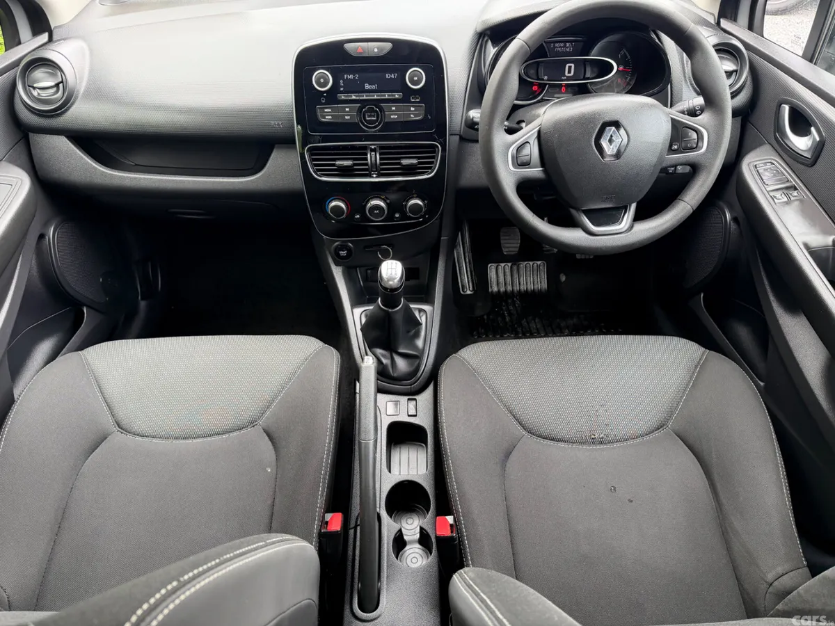 Renault Clio Hatchback, Diesel, 2017, Silver