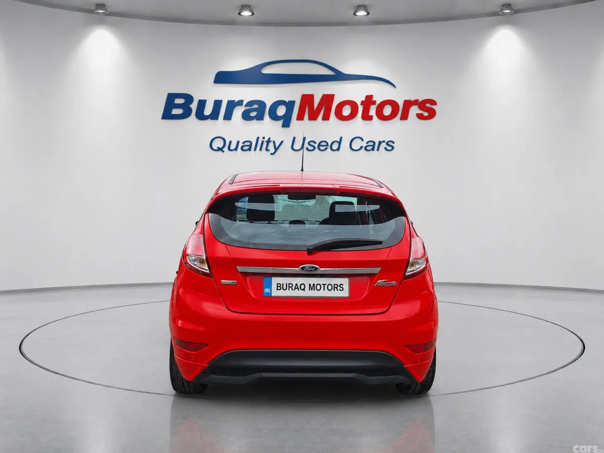 Ford Fiesta Hatchback, Petrol, 2016, Red