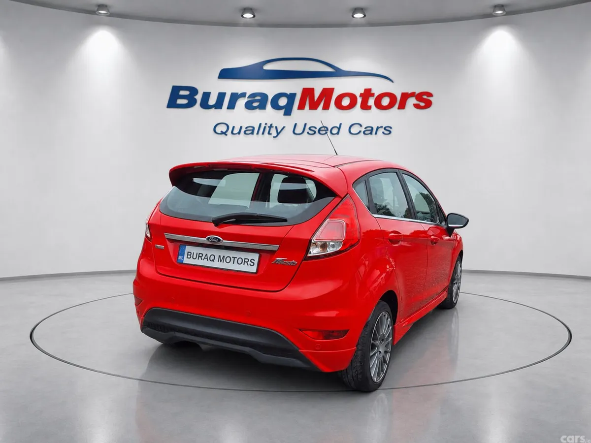 Ford Fiesta Hatchback, Petrol, 2016, Red