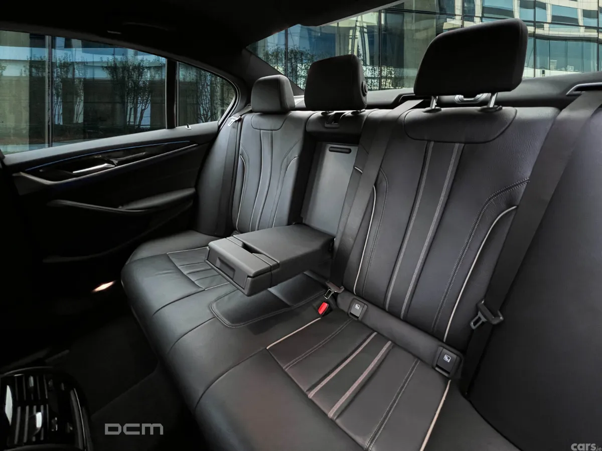 BMW 5-Series Saloon, Petrol Plug-in Hybrid, 2022, White