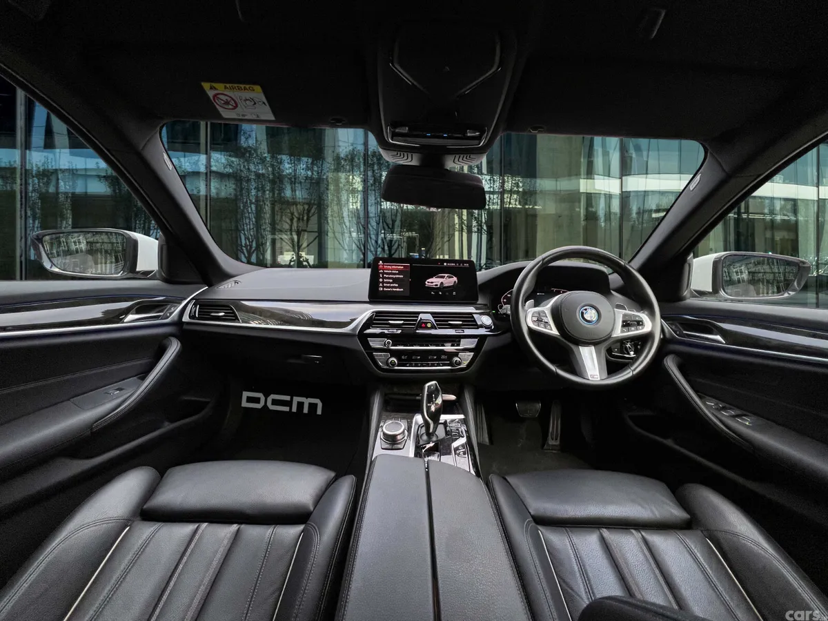 BMW 5-Series Saloon, Petrol Plug-in Hybrid, 2022, White