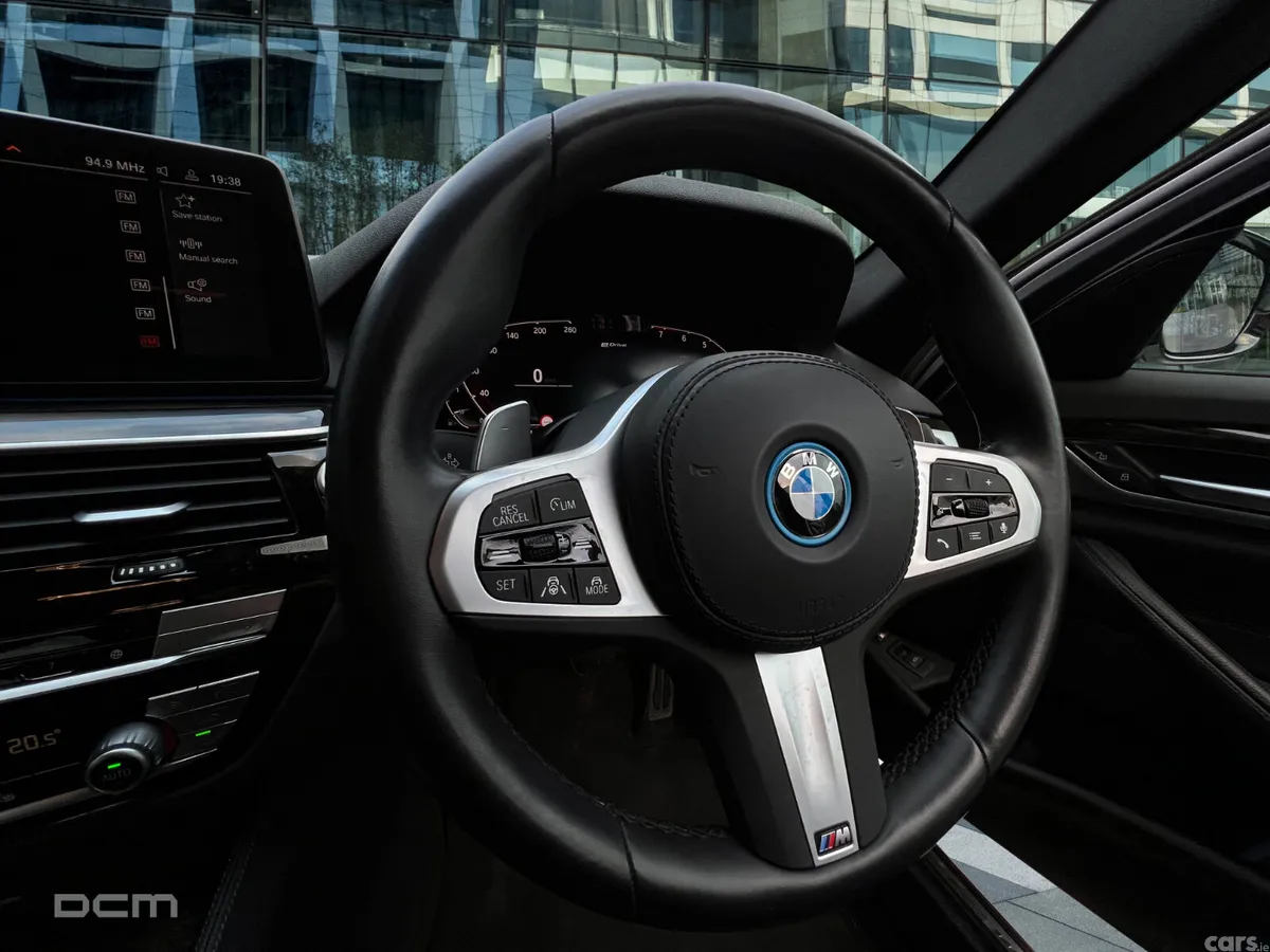BMW 5-Series Saloon, Petrol Plug-in Hybrid, 2022, White