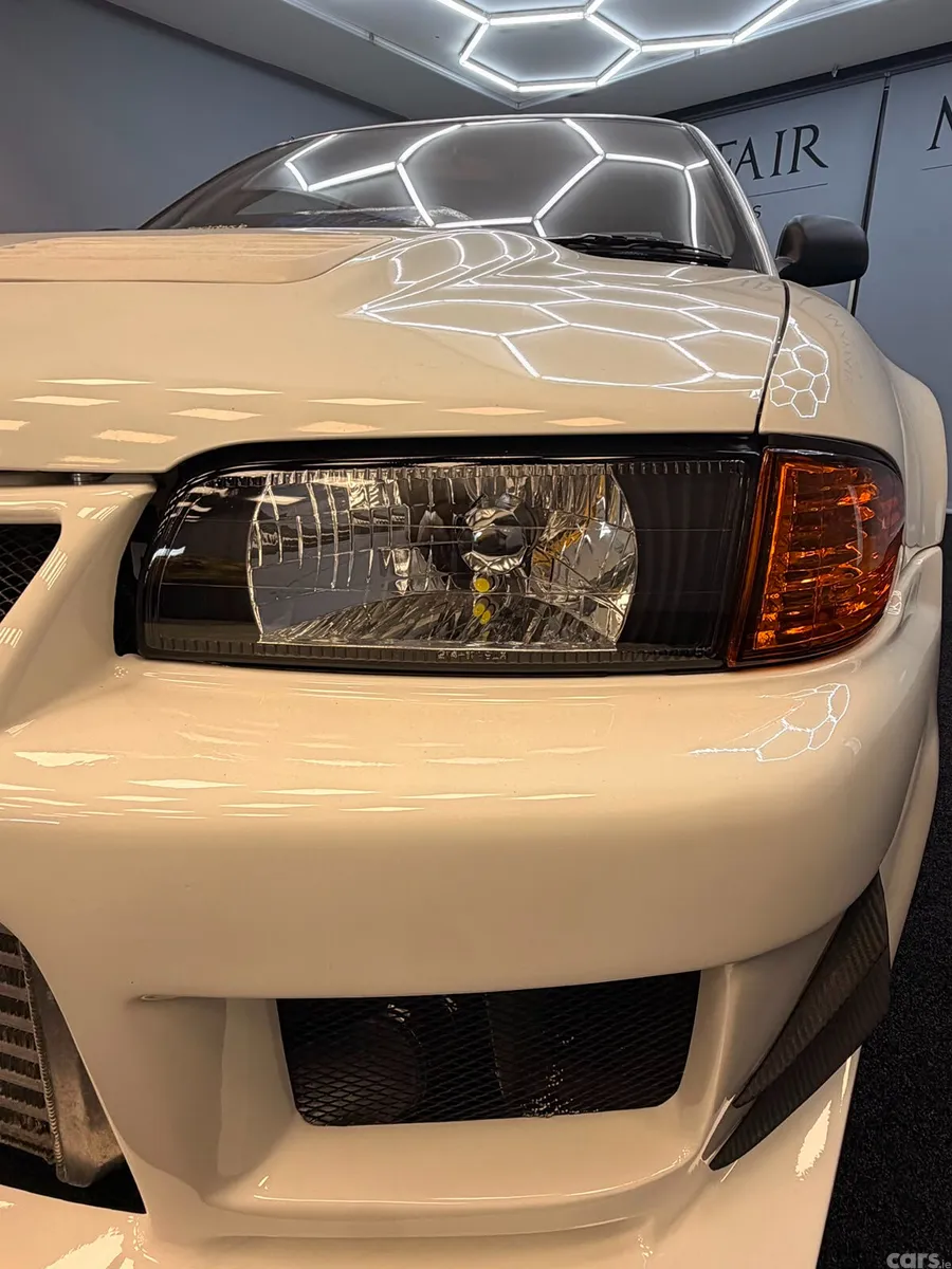 Mitsubishi Lancer Saloon, Petrol, 1994, White