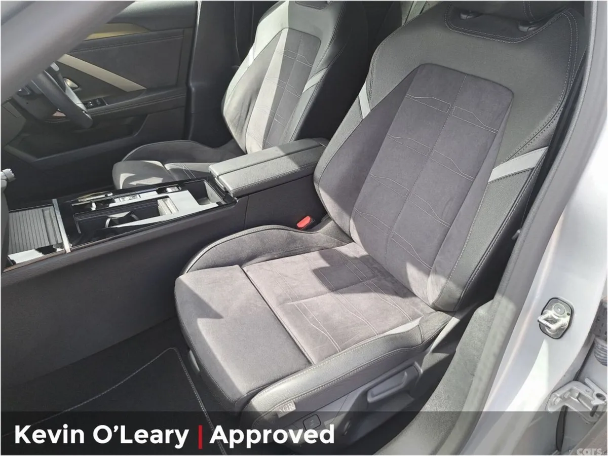 Opel Astra Hatchback, Petrol, 2023, Silver