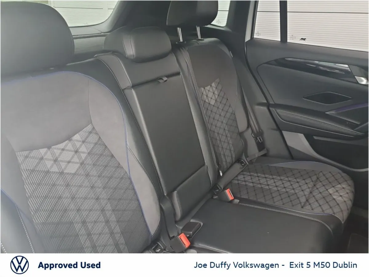 Volkswagen Tiguan SUV, Petrol Plug-in Hybrid, 2025, White