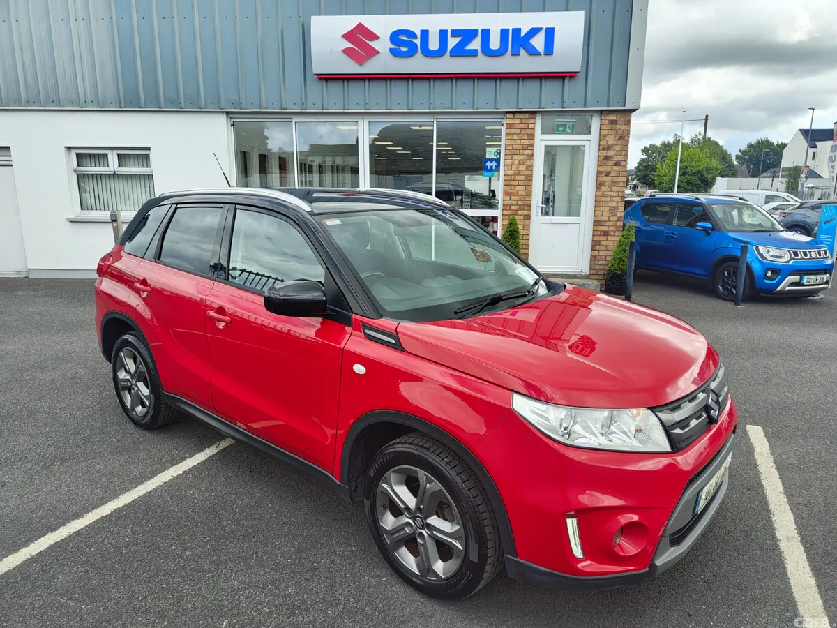 Suzuki Vitara SUV, Petrol, 2015, Red