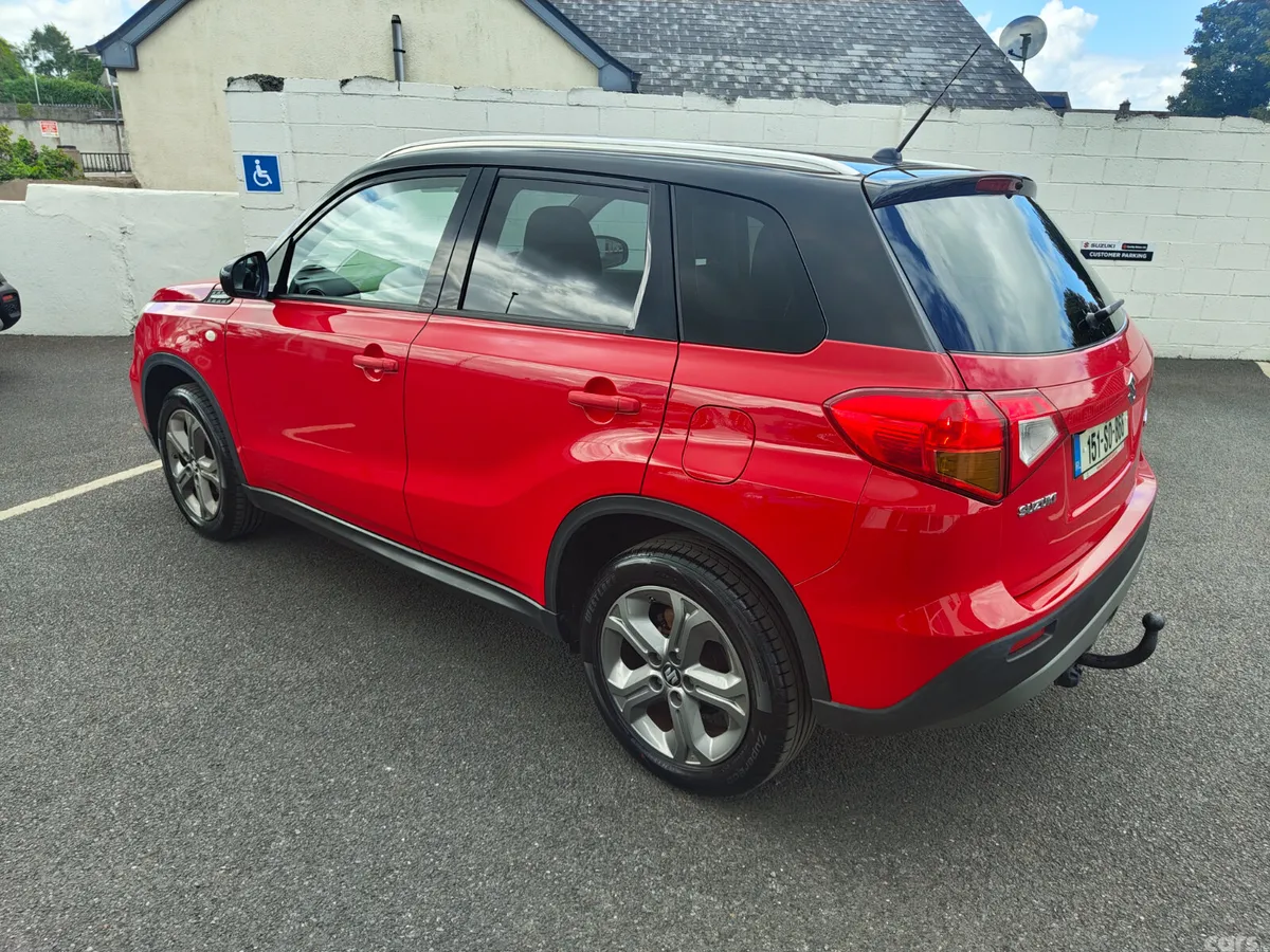 Suzuki Vitara SUV, Petrol, 2015, Red