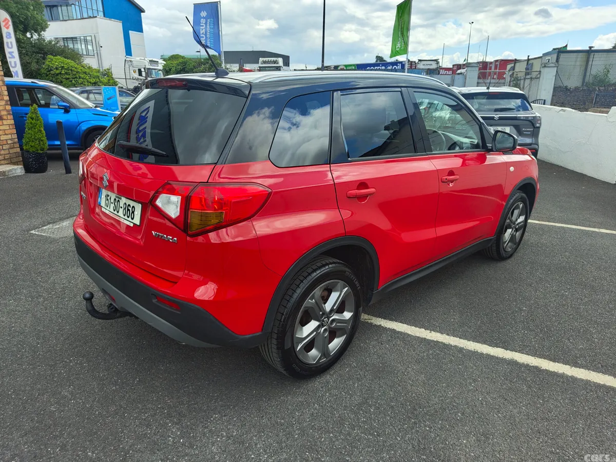 Suzuki Vitara SUV, Petrol, 2015, Red
